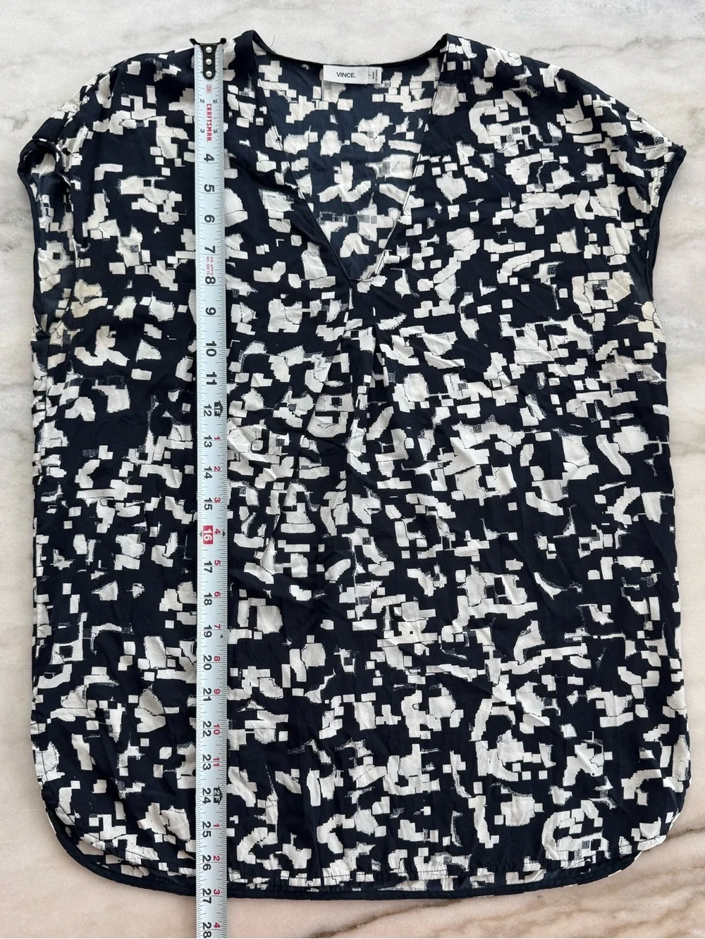 Vince 100% Silk Sleeveless Top Abstract Print Women Size M - Picture 5 of 12